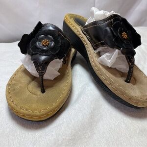 Clarks Artisan Like New! So comfortable
